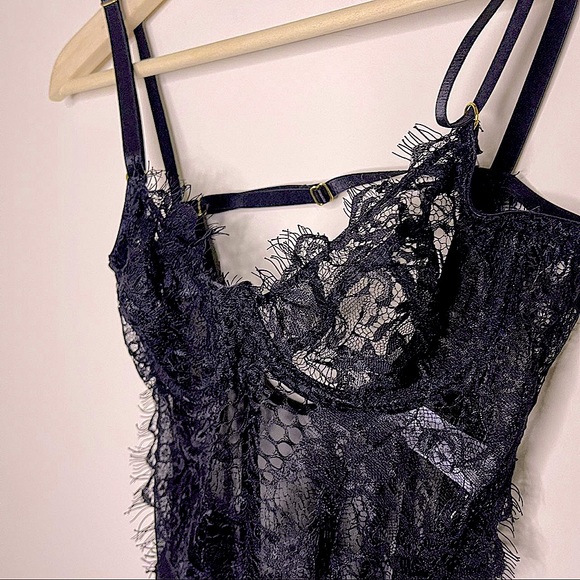 Want My Look Lace Bodysuit (Black) Size Small - Picture 3 of 13